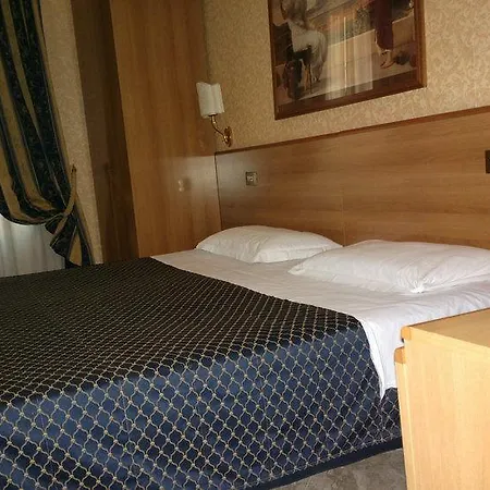 Vatican Amorim Hotel 3*